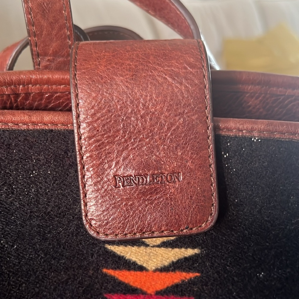 Pendleton Backpack Aztecs Wool. - image 3
